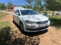 Chrysler 200